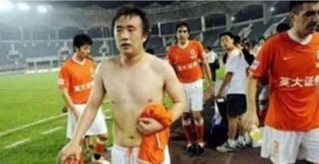 西虹市首富给足球道歉,西虹市首富沈腾离开足球队