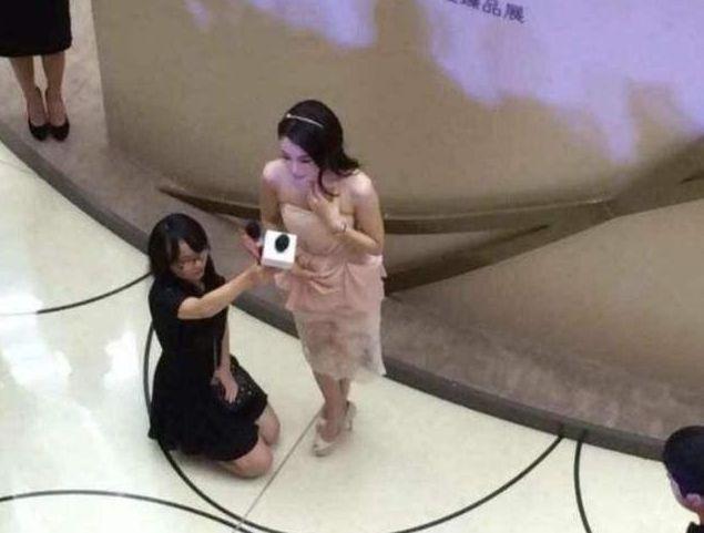 秦岚霸气回应打瘦脸针是为了上镜,秦岚谈瘦脸针