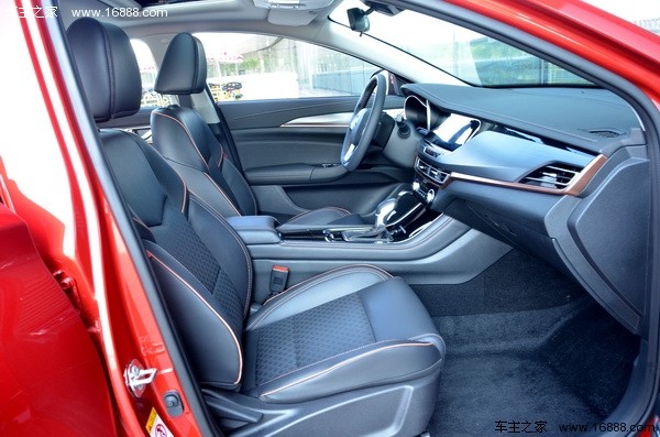 长安逸动xt两厢车16款值得购买吗,长安两厢车逸动xt测评