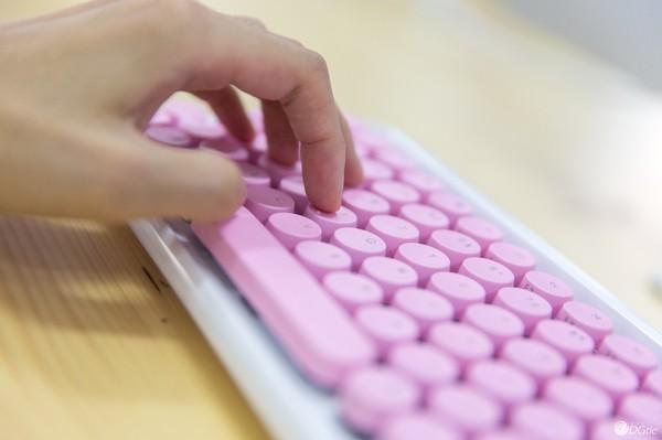 手部按摩专业,青轴键盘和机械键盘