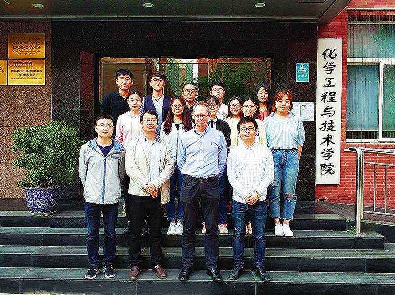 科学家发明治癌新药杀死癌细胞,中国研发出抗癌利器