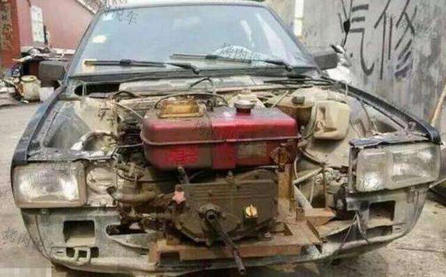 偶遇大众桑塔纳,偶遇神车的视频