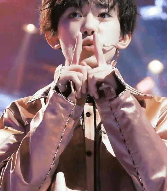 易烊千玺奇思妙想,易烊千玺脑洞清奇神回复