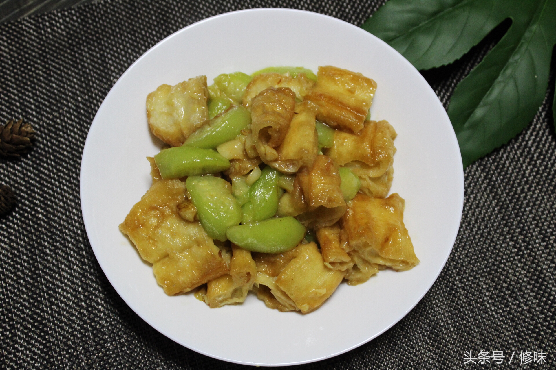 剩下的油条怎么做才能好吃,剩油条怎么做来吃