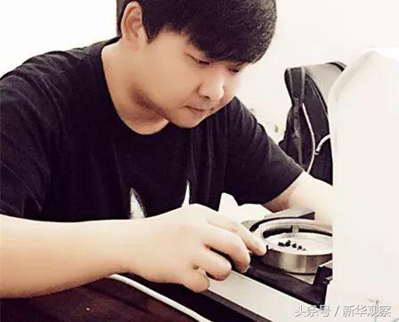 八一建军节向退伍老兵致敬图片,致敬我们的抗战老兵