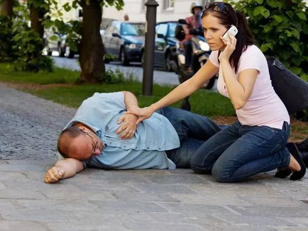 夜跑中暑,为啥中暑