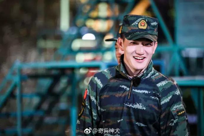张馨予和特种兵怎么认识的,张馨予选择嫁特种兵当军嫂