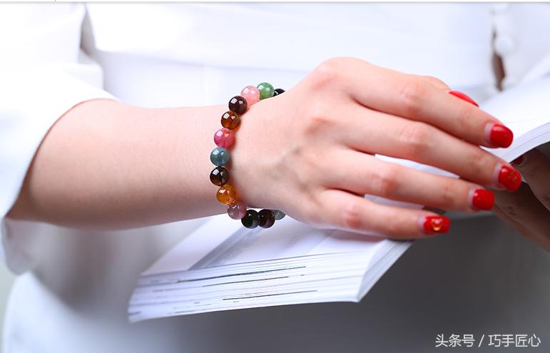 夏天适合女性戴的手链,女士夏季时尚手链