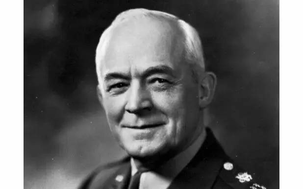 美国的核潜艇之父是谁 (里科弗先进核潜艇)