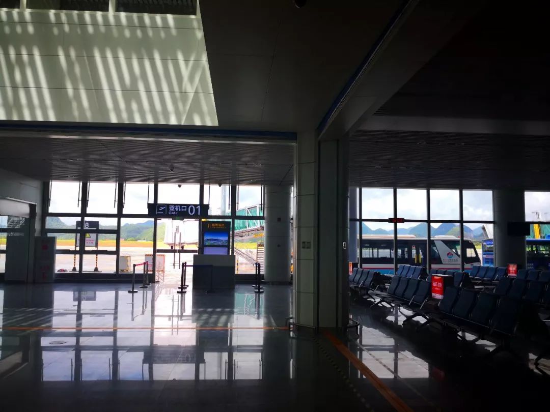 最新兴义机场时刻表,兴义机场t1航站楼还在使用吗