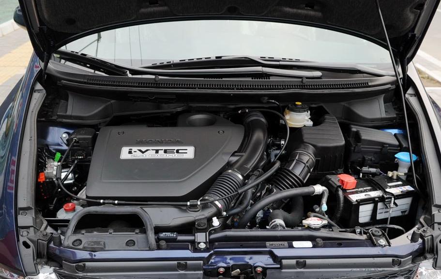 奥德赛mpv老款,2万想买10年本田奥德赛七座mpv