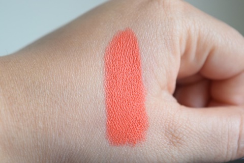 口红推荐夏季淡颜色好看,七夕节送什么口红给老婆