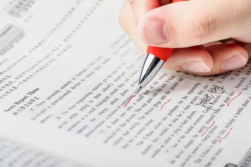 七年级英语阅读理解100篇带翻译,英语阅读理解的技巧和方法中学