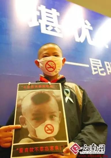 早fun｜在昆明，娃娃买烟酒太容易！超九成学校周边有烟酒卖！