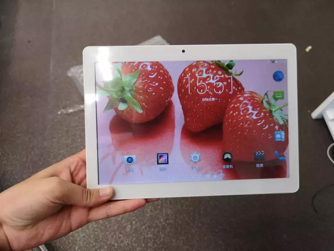 拼多多200元的平板电脑能吃鸡吗,拼多多9.9免费领平板电脑是真的吗