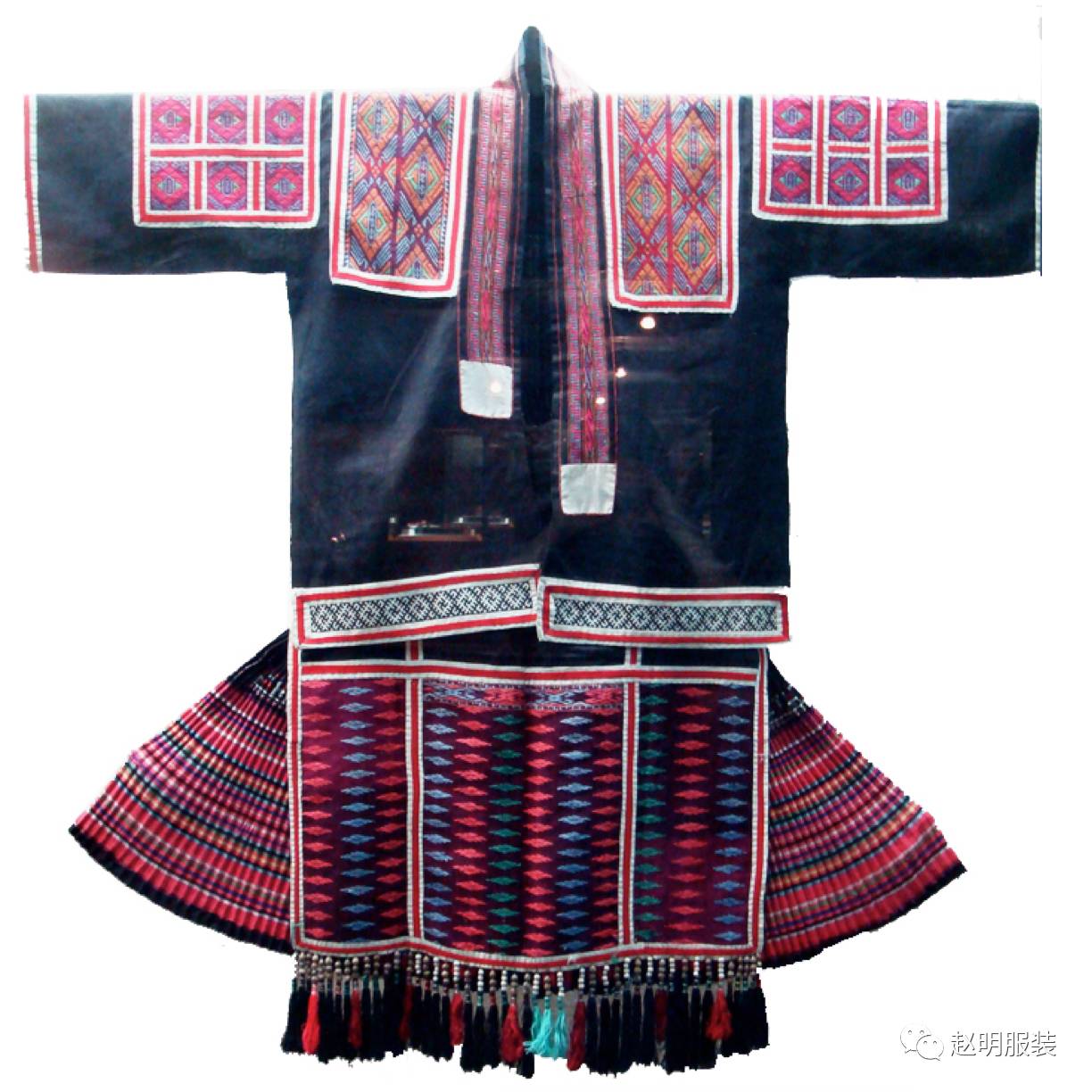 中国少数民族服装图片高清版,中国少数民族特色服饰设计