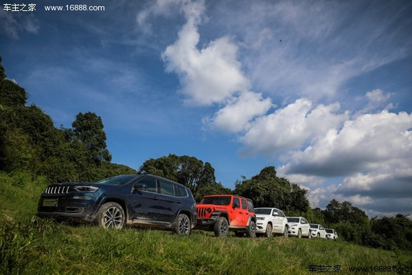 jeep指挥官试驾体验,挑战麻田岭试驾jeep全新大指挥官