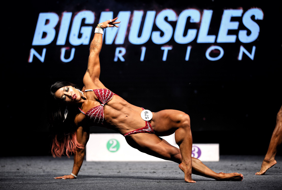 就算被黑千万遍，她以实力砸碎质疑者的眼镜