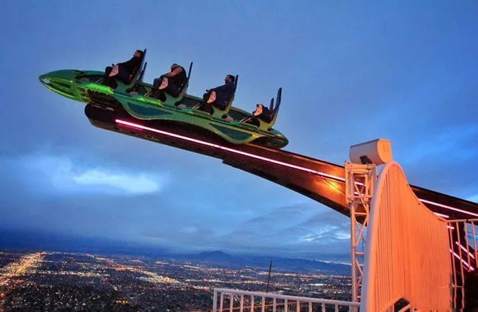 最刺激的过山车游玩,环球最刺激的过山车