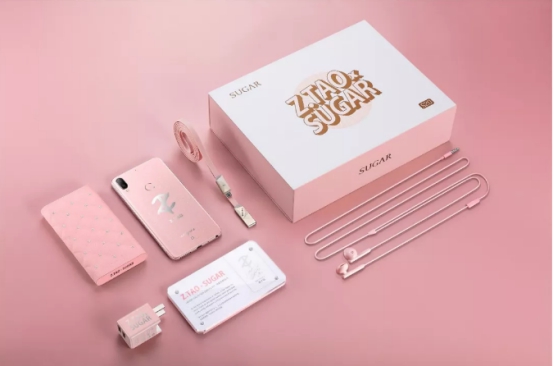 黄子韬代言糖果手机,糖果手机黄子韬同款