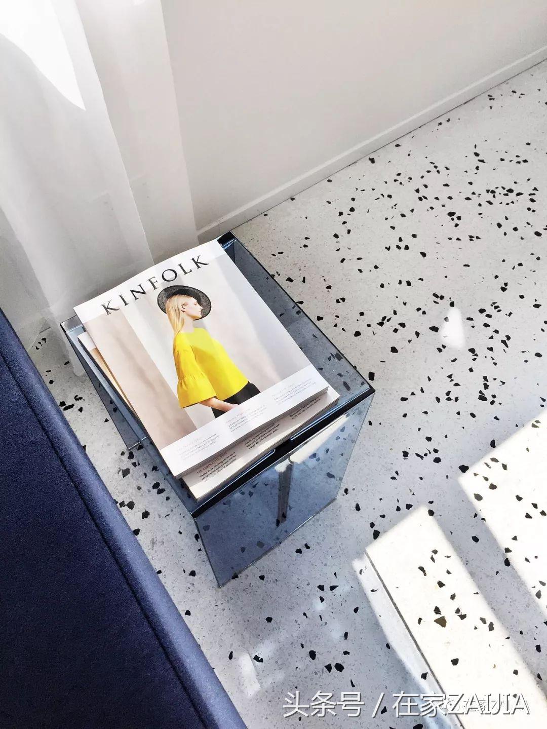 客厅正中放个大楼梯，也太好看了吧！