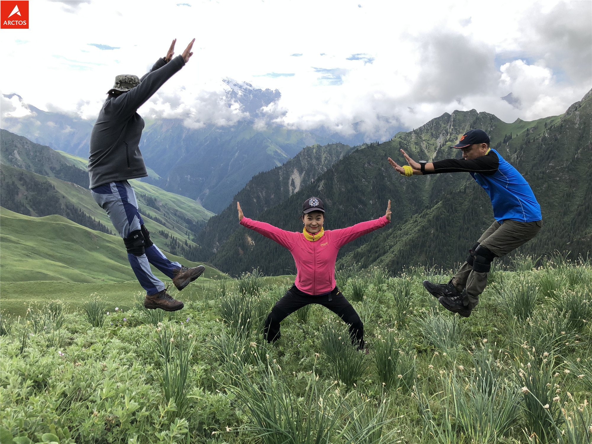 乌孙古道徒步几月份最美,夏特古道和乌孙古道