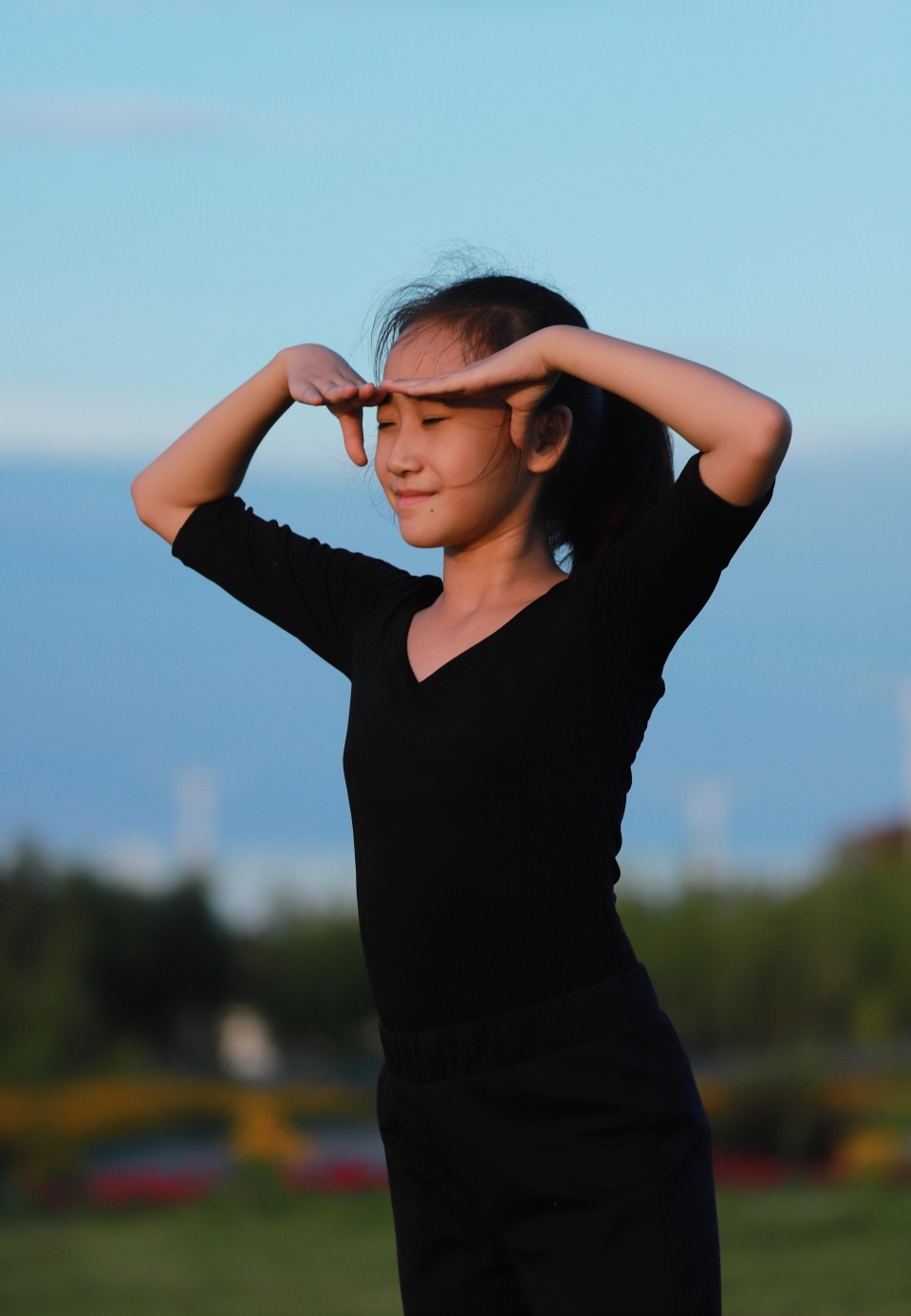 街拍摄影师怎么做到第一视角,街拍相机拍照技巧和方法