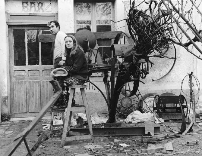 当生活遭遇不公、痛苦……她举起枪，用颜色还以痛击！