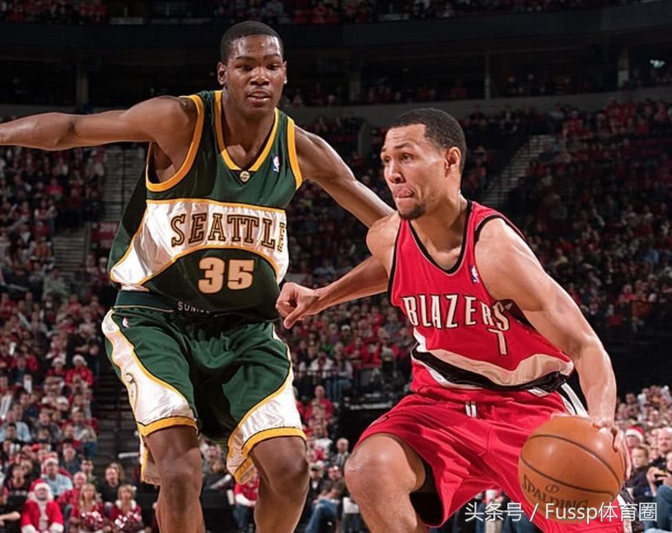 圣诞大战球衣:2015年最经典短袖球衣遭差评