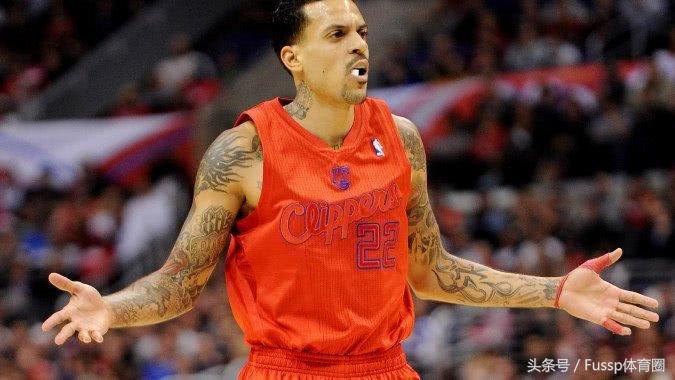 圣诞大战球衣:2015年最经典短袖球衣遭差评