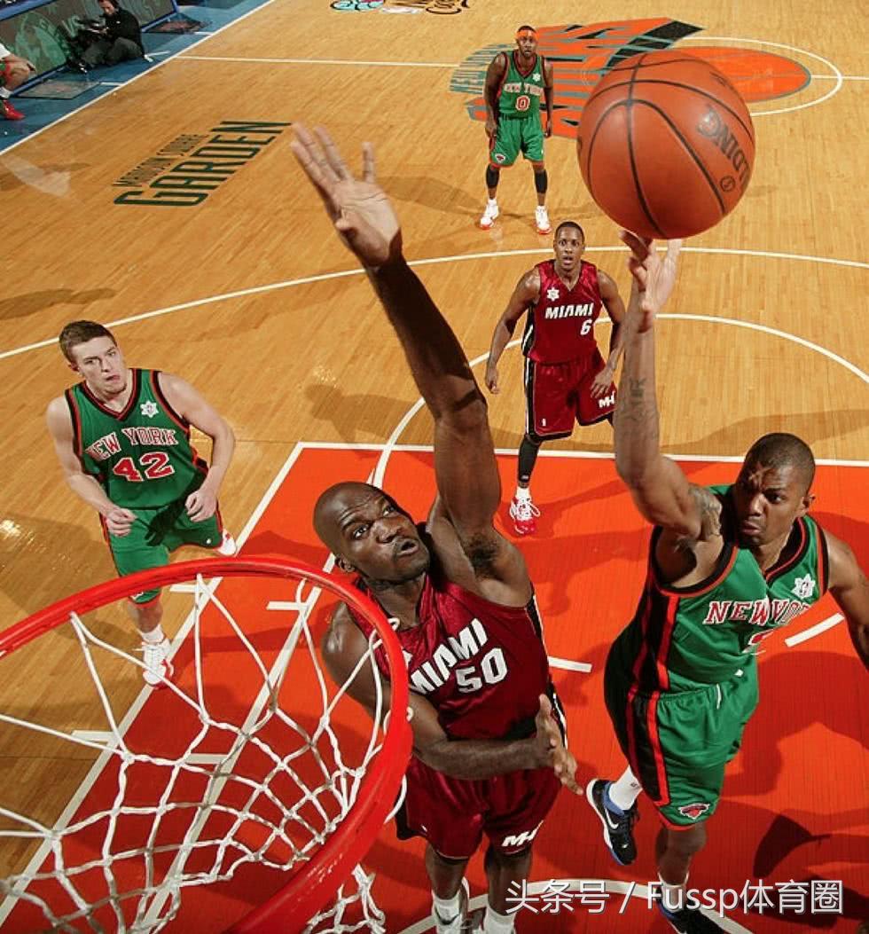 圣诞大战球衣:2015年最经典短袖球衣遭差评