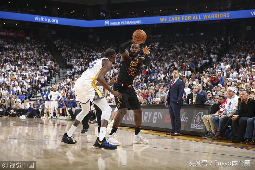 圣诞大战球衣:2015年最经典短袖球衣遭差评