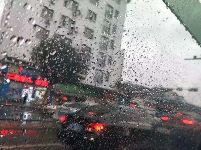 丽江的夏天这么冷,丽江即将进入最美季节