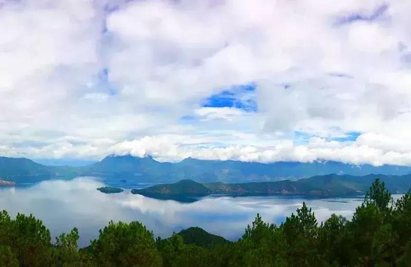 丽江的夏天这么冷,丽江即将进入最美季节