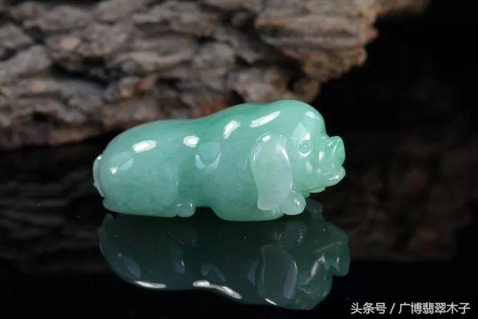 2024年十二生肖最适合戴的玉石,十二属相适合佩戴的翡翠题材