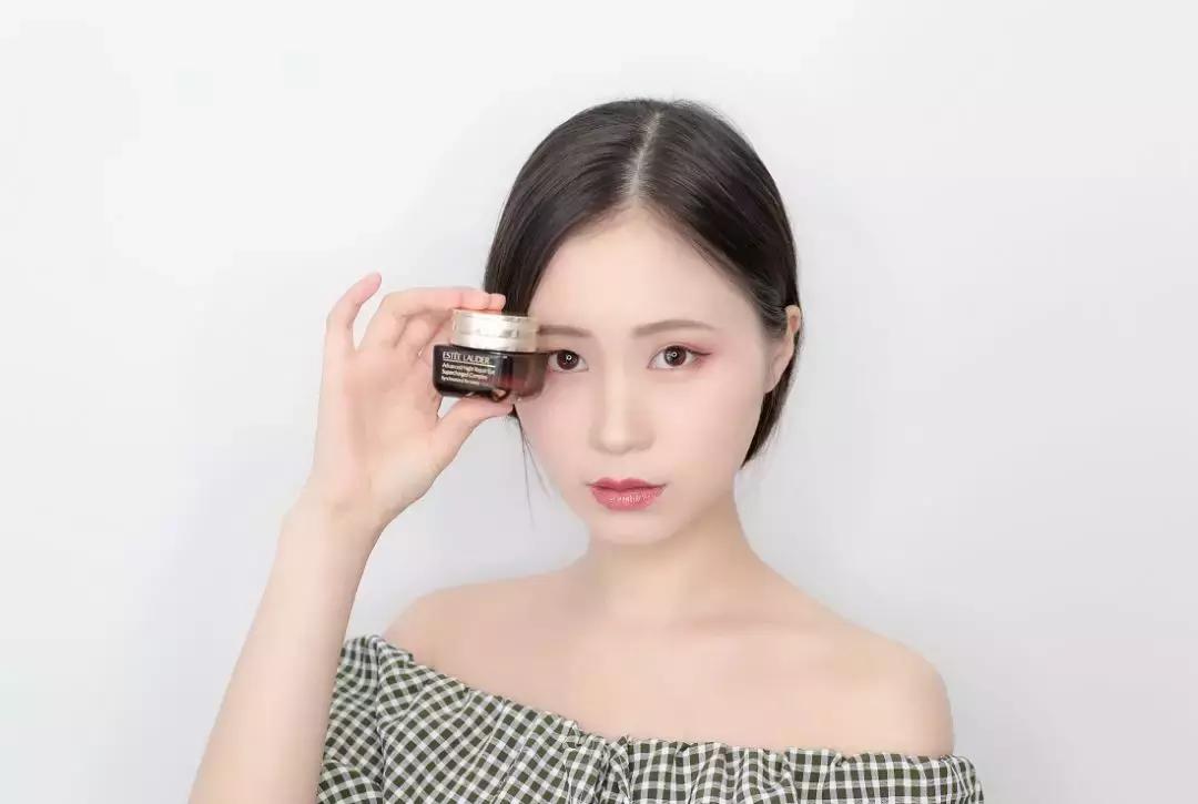 买眼霜去细纹,买眼霜