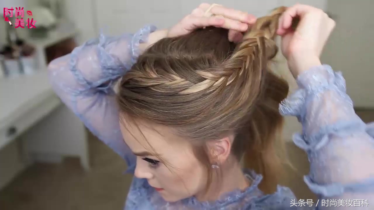 流行美编发型扎丸子头,儿童鱼尾辫丸子头