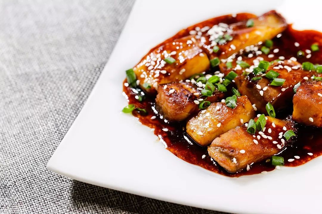 鱼一煎就碎是怎么回事,鱼一煎就烂是什么原因