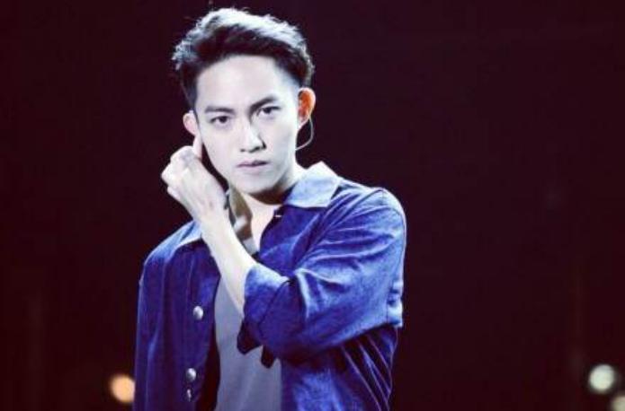 林宥嘉吹爆林宥嘉自带忧郁的嗓音,林宥嘉的霸气时刻