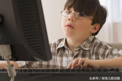 7岁孩子4.7的视力恢复方法,我的孩子近视200多度我该怎么办