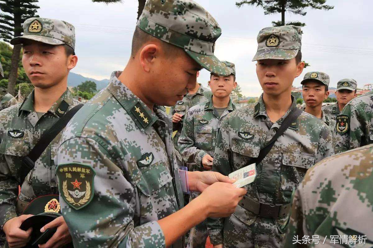 当解放军的排长有多难?通晓天文地理,在很多领域算半个专家
