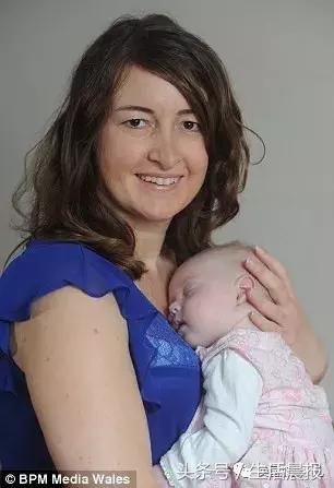 天生一对怀二胎女儿,天生2个子宫是双胞胎吗