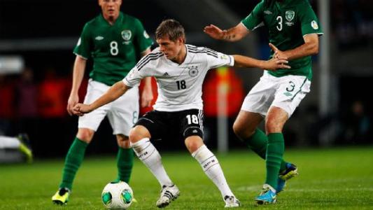 那些搞笑足球名场面,超搞笑足球笑得肚子疼