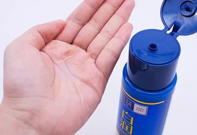 适合学生用的平价水乳油皮,适合夏天混油皮的平价水乳