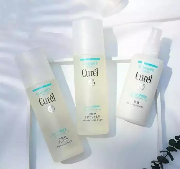 适合学生用的平价水乳油皮,适合夏天混油皮的平价水乳