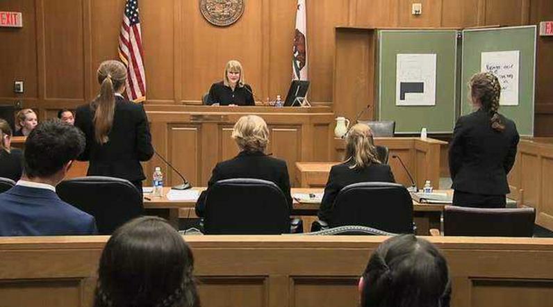 在美国居住7年可以合法拿绿卡吗,美国两年绿卡怎么申请