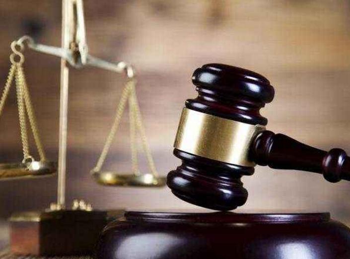 在美国居住7年可以合法拿绿卡吗,美国两年绿卡怎么申请