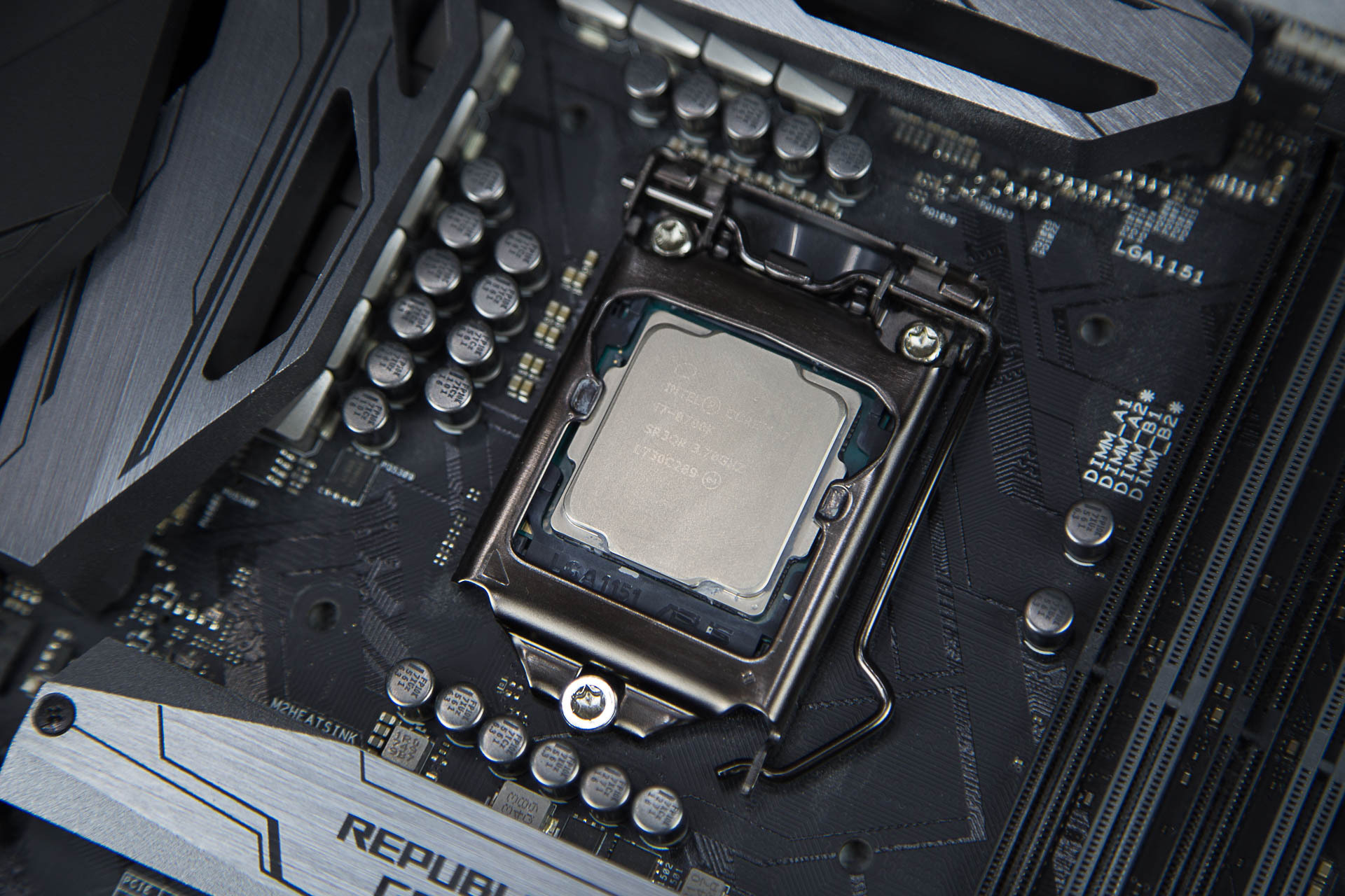 华硕1070ti显卡怎么装,华硕1070ti装机效果