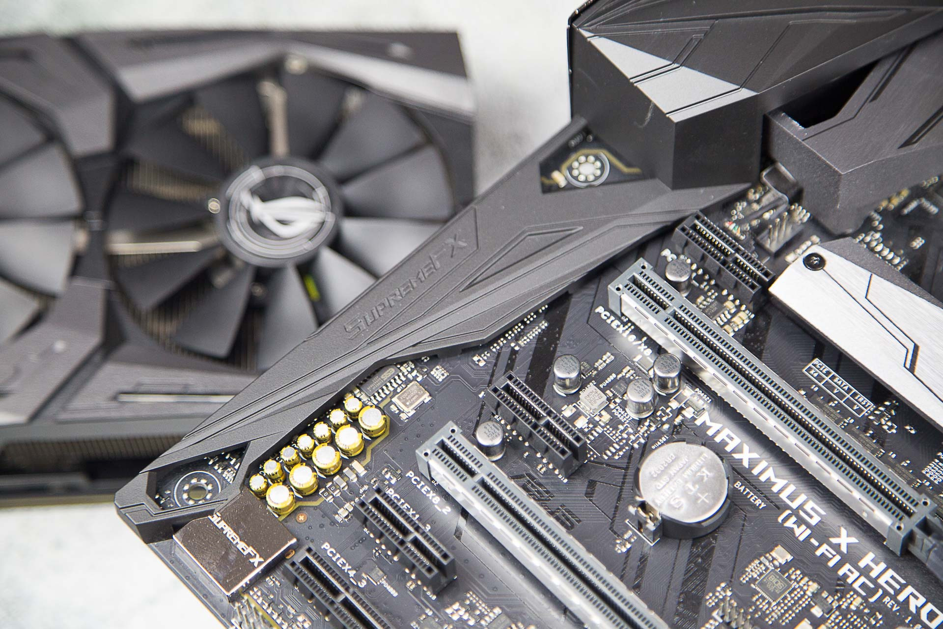 华硕1070ti显卡怎么装,华硕1070ti装机效果