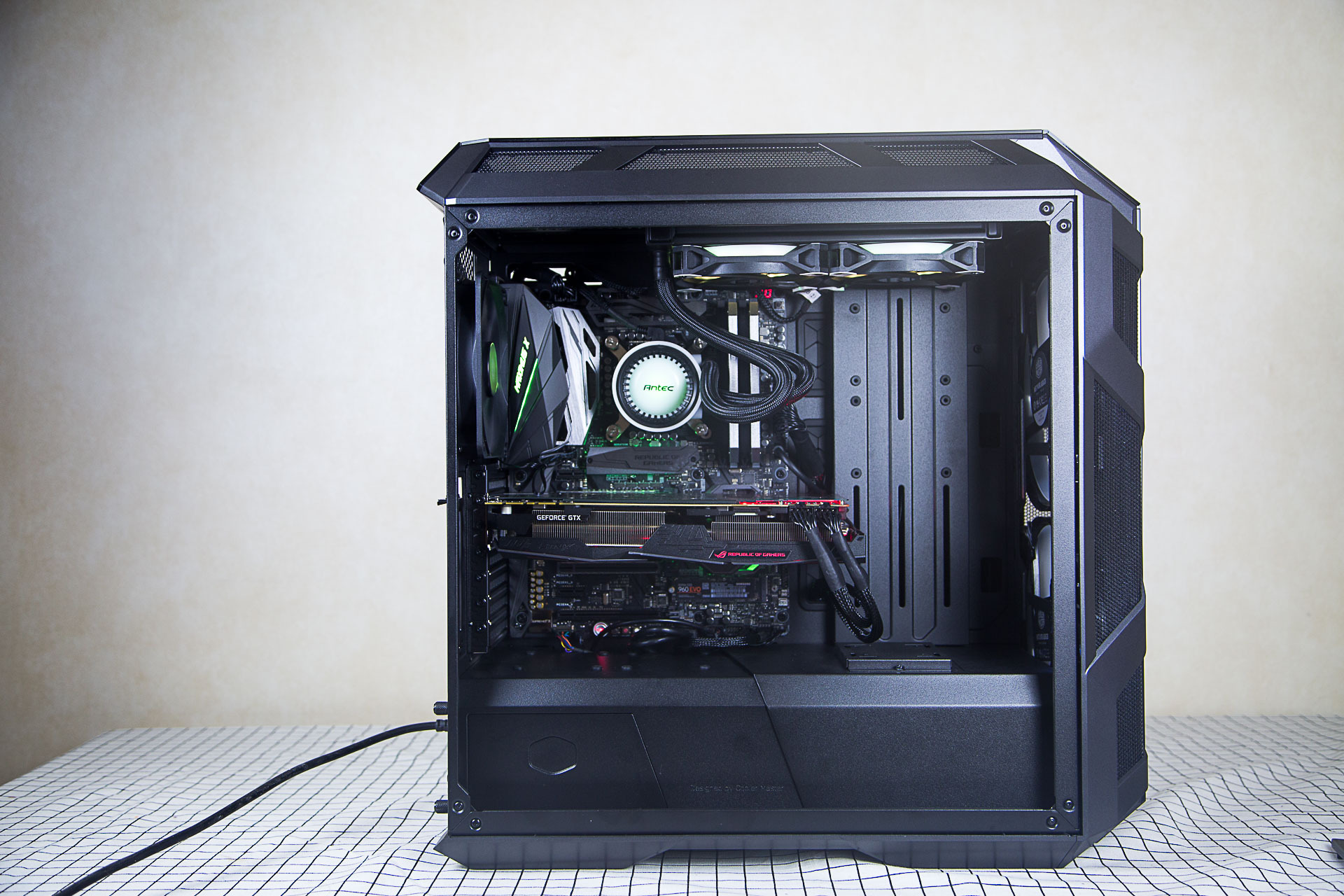 华硕1070ti显卡怎么装,华硕1070ti装机效果